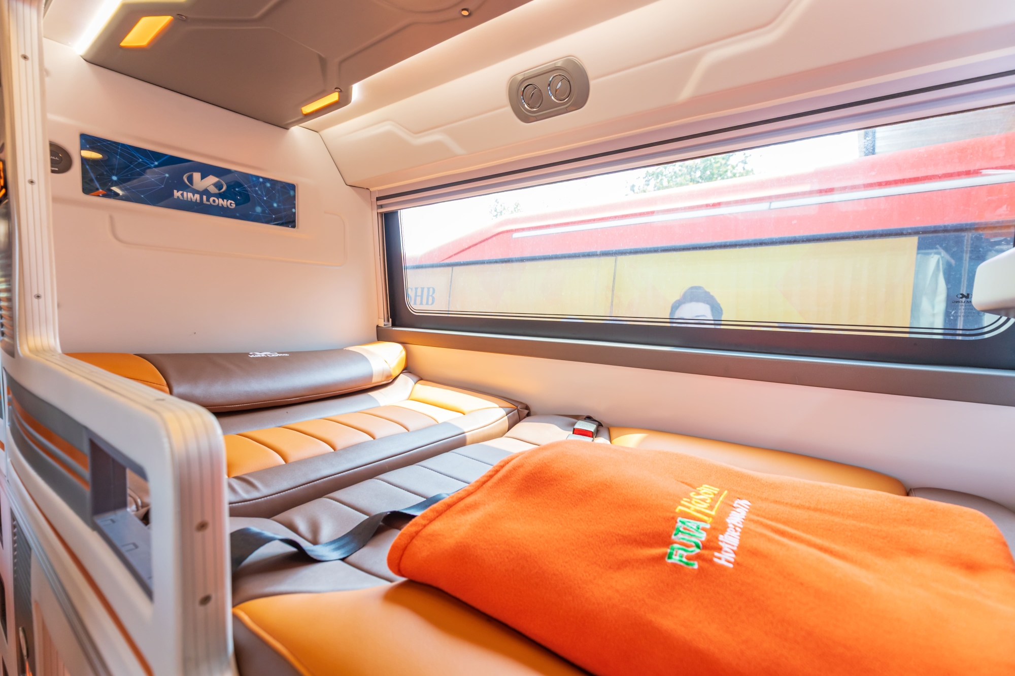 Limousine FUTA Hà Sơn