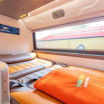 Xe 24 Cabin