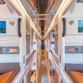 Xe 24 Cabin